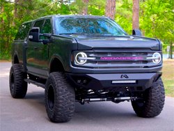 MegaBronc пікап на базі F-250 із зовнішністю Bronco.