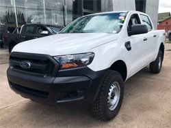 Компанія Ford передала Україні 50 пікапів Ranger