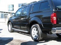 Накладки на двери листва Nissan Navara Накладки на двери листва Nissan Navara