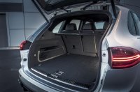 Ковер резиновый WeatherTech Porsche Cayenne 2015-2019 в багажник (стандартное аудио Bose) черный