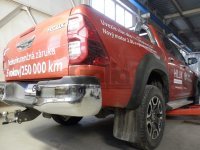 Фаркоп Toyota Hilux