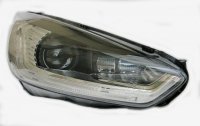 Передние фары Xenon Ford Focus 3