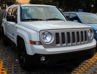 Передние фары Xenon Jeep Patriot