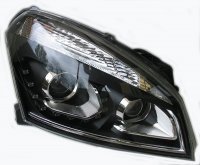 Передние фары Xenon Nissan Qashqai