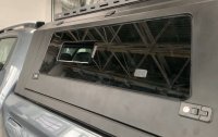 Бокоі з склом з кватиркою