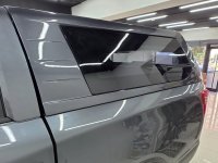під фарбуванняз з бічним склом