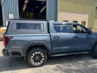 canopy Hilux