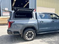 canopy Hilux