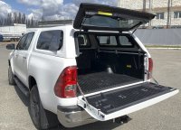Кунг Toyota Hilux 2015+ Aeroklas с окнами на проветривание