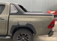 Ролета в кузов Toyota Hilux Ролета в кузов Toyota Hilux