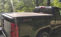 Крышка кузова Chevrolet Colorado из трех секций AR Design Крышка кузова Chevrolet Colorado из трех секций AR Design