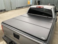 Крышка кузова Toyota Tundra 2007-2021 из трех секций Крышка кузова Toyota Tundra 2007-2021 из трех секций