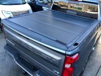 Четырехсекционная алюминиевая крышка AR Design CHEVY SILVERADO  Четырехсекционная алюминиевая крышка AR Design CHEVY SILVERADO