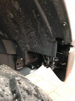 Защитный брызговик противотуманок Ford F-150 Raptor Защитный брызговик противотуманок Ford F-150 Raptor