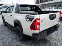 Спойлер Hilux