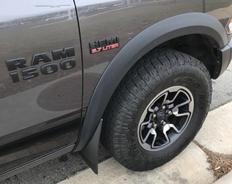 Бризковики WeatherTech Dodge Ram Classic 2009+