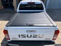 Ролета кузова Isuzu D-Max 2021+ AR Design model R3